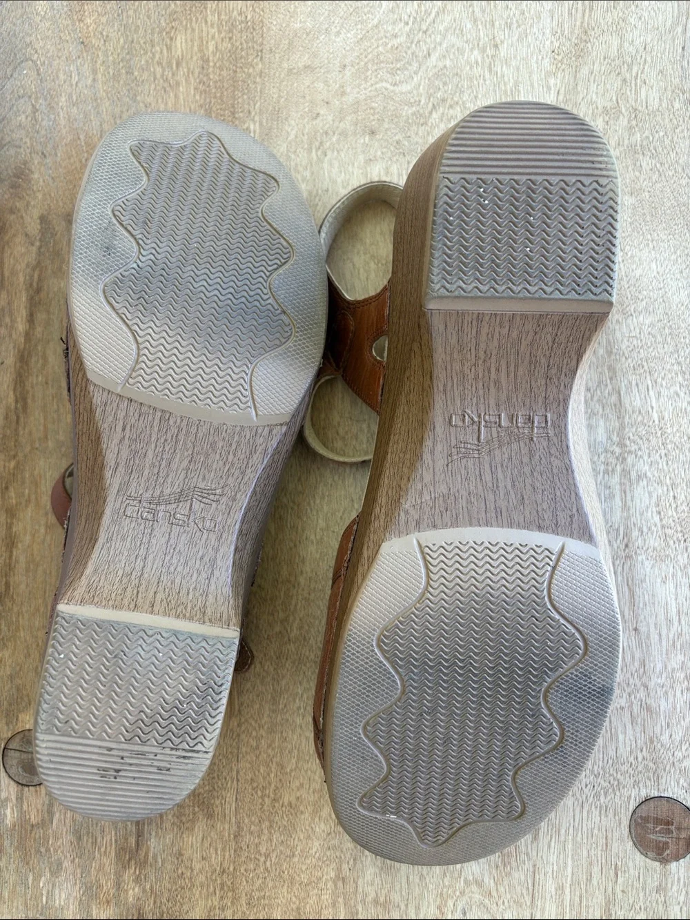 Dansko 43 US-12 Season Sandal Tan Brown Leather Platform Wedge Clog Walk Comfort
